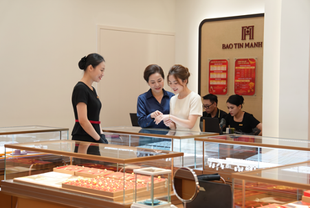 Từ món quà ngày lễ đến 