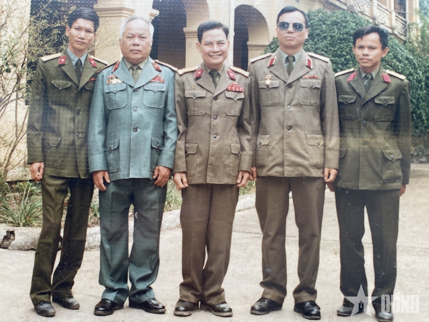 Ba tôi và những vị tướng nổi tiếng ở Thanh tra Quân đội