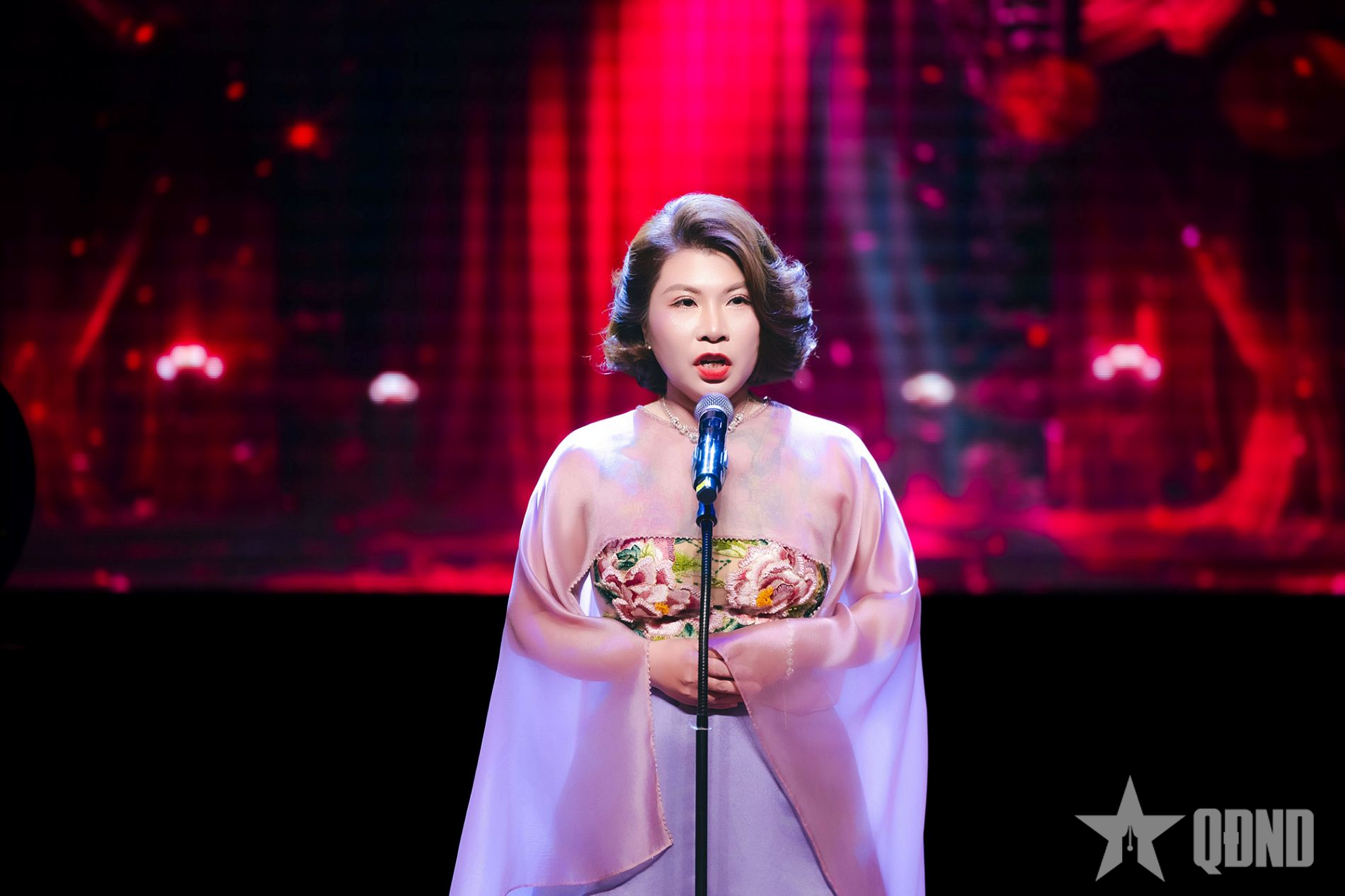 Ca sĩ Phương Mai nhắn gửi yêu thương qua “Lời yêu cho con”