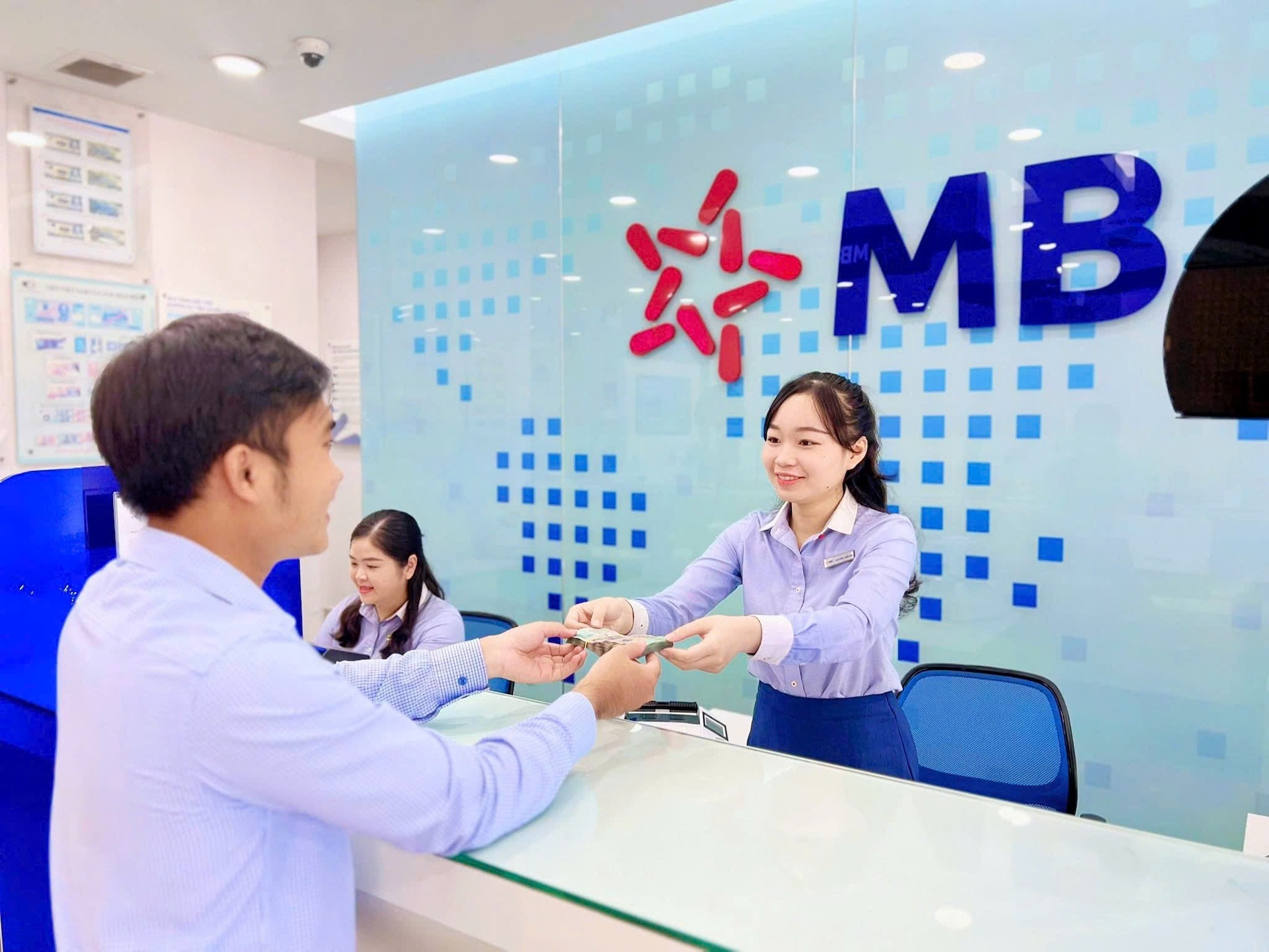 MB giảm lãi suất cho vay tới 2%/năm, đồng hành cùng doanh nghiệp và người dân thúc đẩy tăng trưởng kinh tế