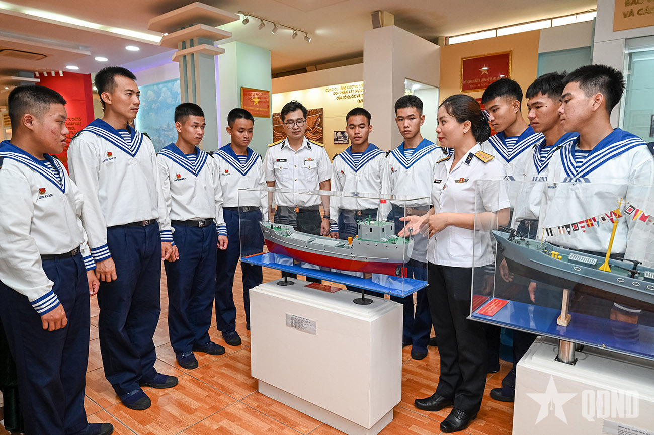 Viết tiếp bản hùng ca “Đoàn tàu không số”

