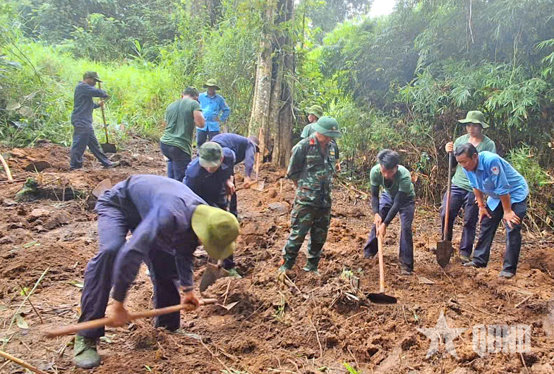 Vượt khó tìm kiếm, quy tập hài cốt liệt sĩ trên vùng biên giới Gia Lai