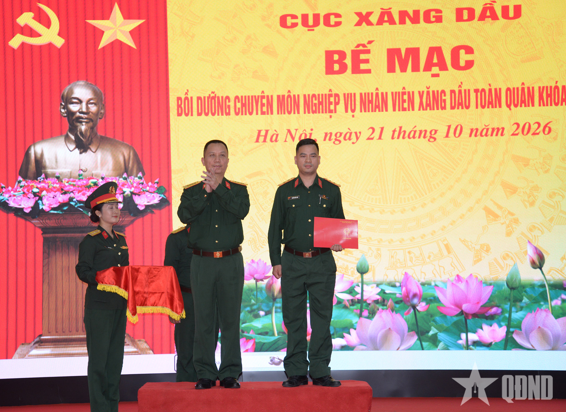 Nâng cao trình độ chuyên môn, nghiệp vụ nhân viên xăng dầu toàn quân