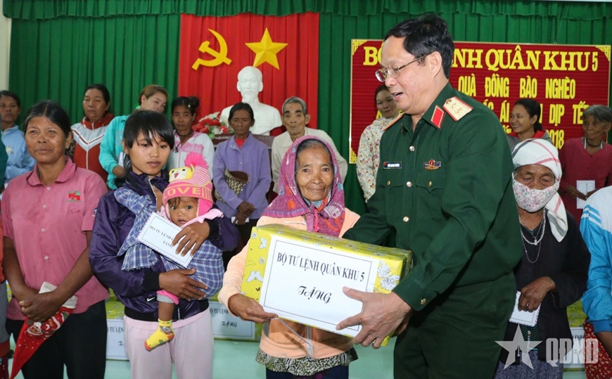 Thượng tướng Trần Quang Phương: Đi giữa lòng dân gánh việc quân - Bài 2: Lo việc dân như lo cho mình