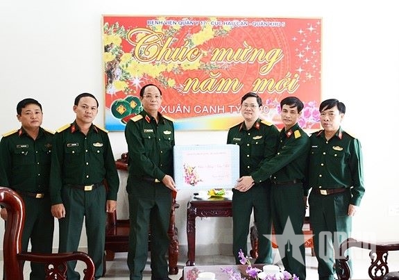 Thượng tướng Trần Quang Phương: Đi giữa lòng dân gánh việc quân - Bài 1: Ân nhân của đồng bào vùng lũ