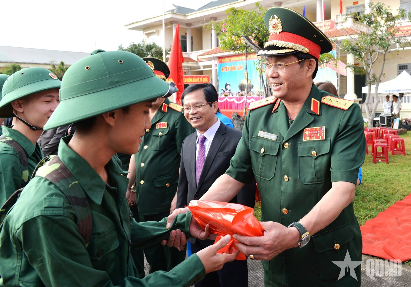 Thượng tướng Trần Quang Phương: Đi giữa lòng dân gánh việc quân - Bài 3: Trọn nghĩa với đồng đội và nhân dân (tiếp theo và hết)