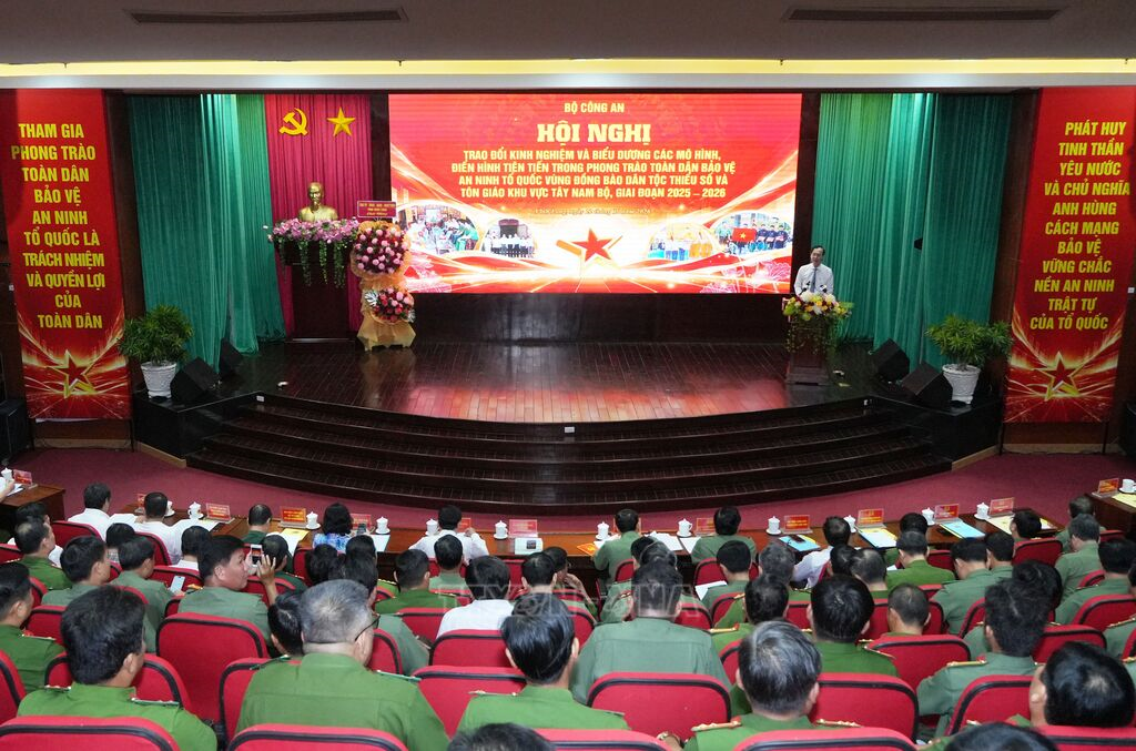 Lan tỏa các mô hình bảo vệ an ninh Tổ quốc trong vùng dân tộc, tôn giáo