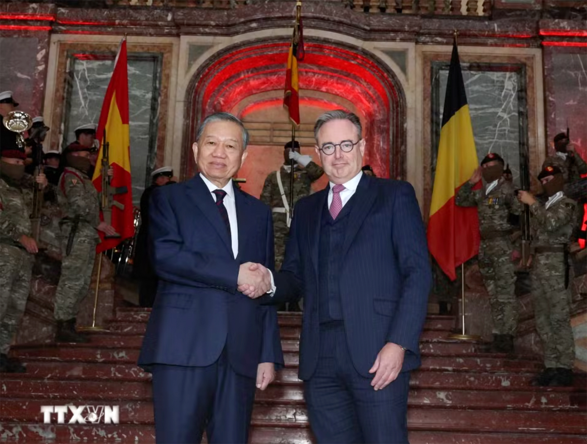 Thủ tướng Vương quốc Bỉ Bart De Wever chủ trì lễ đón Tổng Bí thư, Chủ tịch nước Tô Lâm