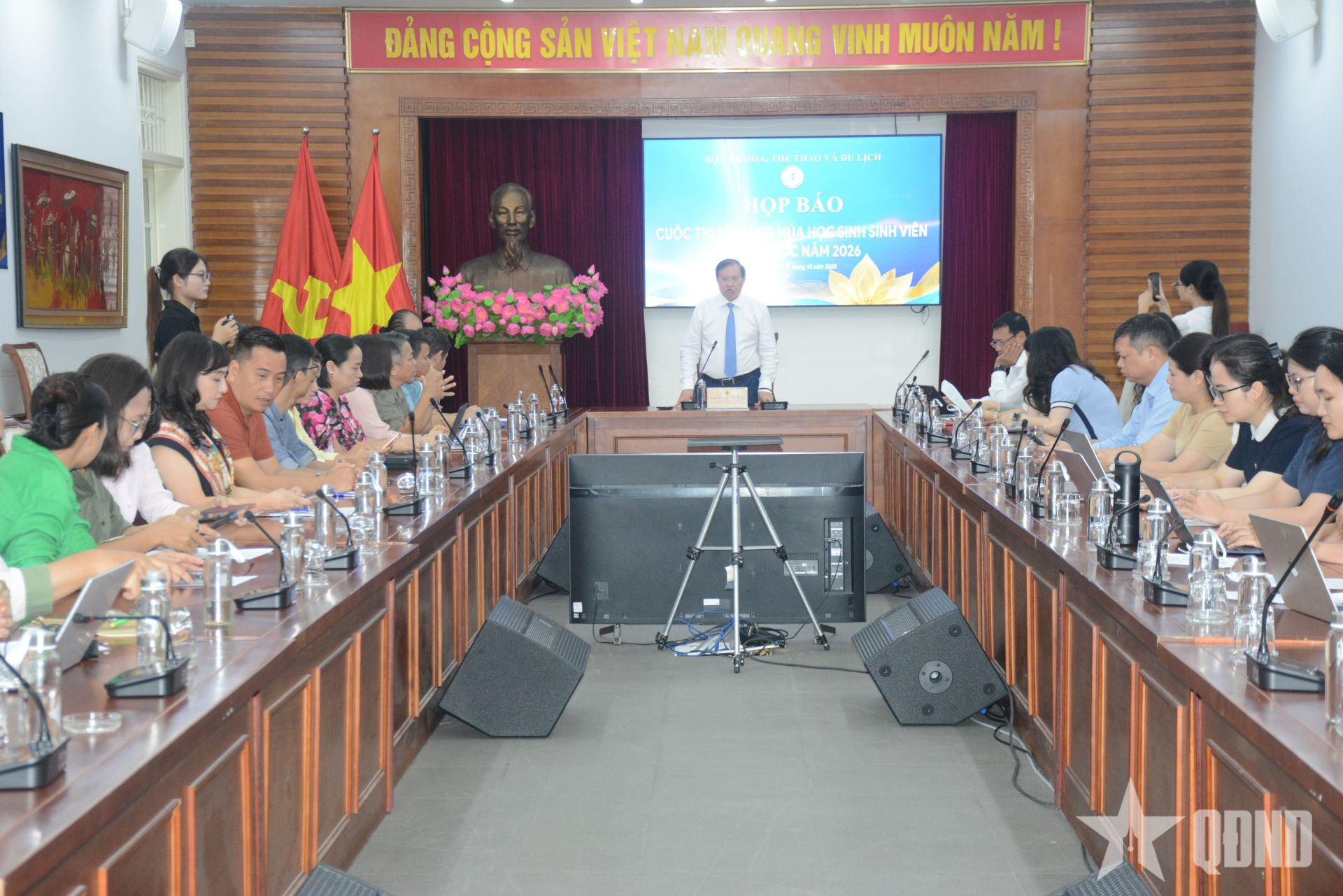 Gần 200 thí sinh tranh tài tại cuộc thi múa dành cho học sinh, sinh viên