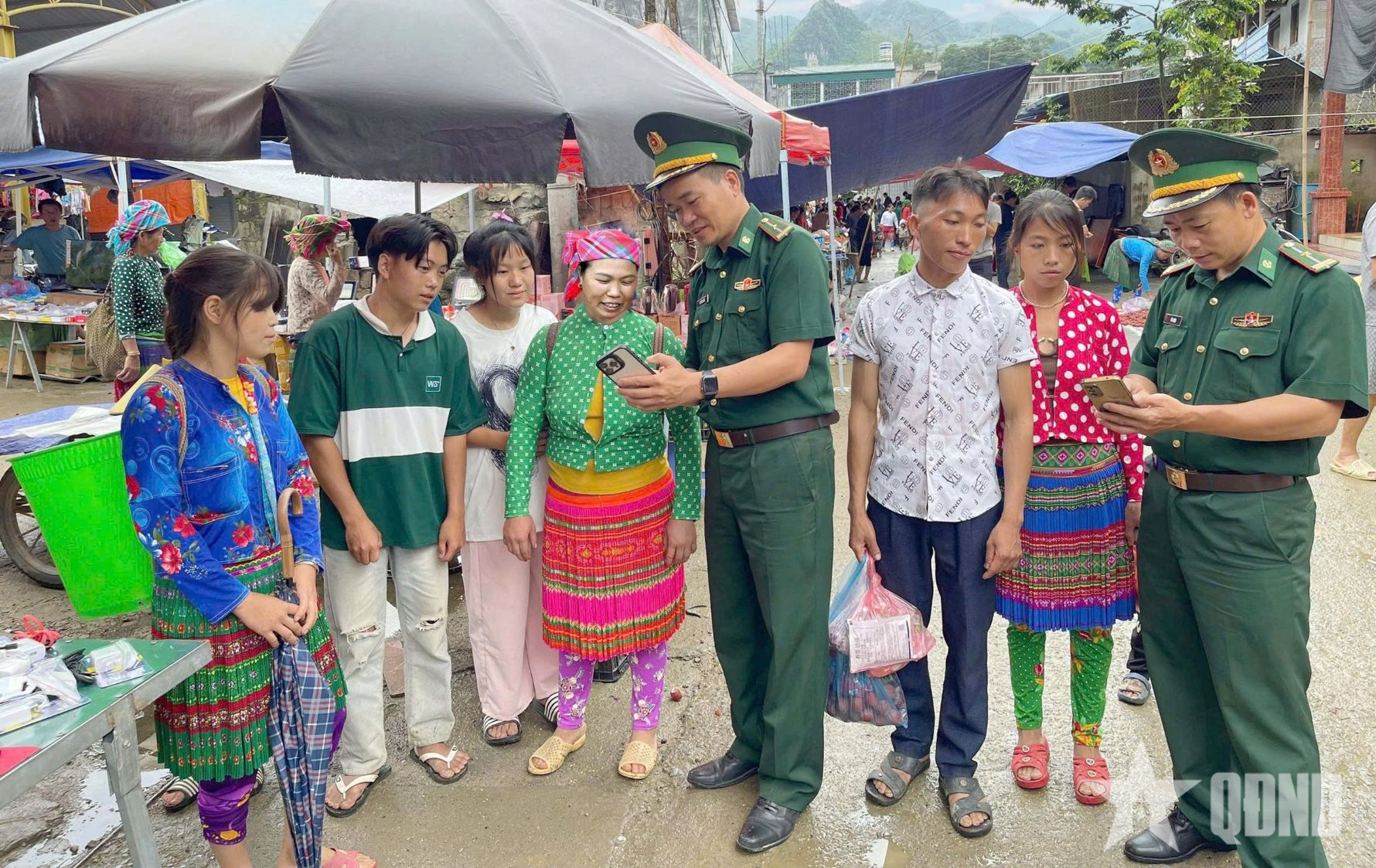 Bộ đội Biên phòng tỉnh Tuyên Quang: Đưa “bình dân học vụ số” lên non