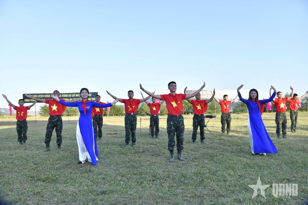 Sư đoàn 324: Thiết thực, chương trình “Tiếng hát thao trường- lập công quyết thắng”