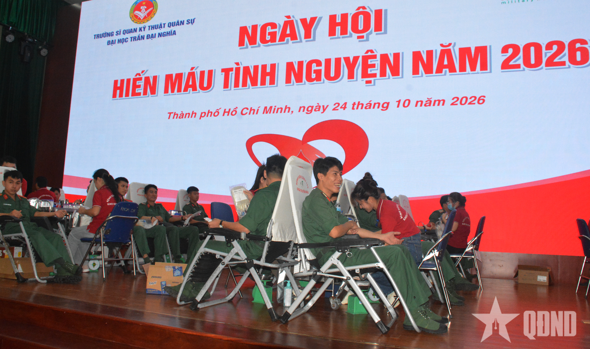 Ngày hội hiến máu tình nguyện tại Trường Sĩ quan Kỹ thuật Quân sự