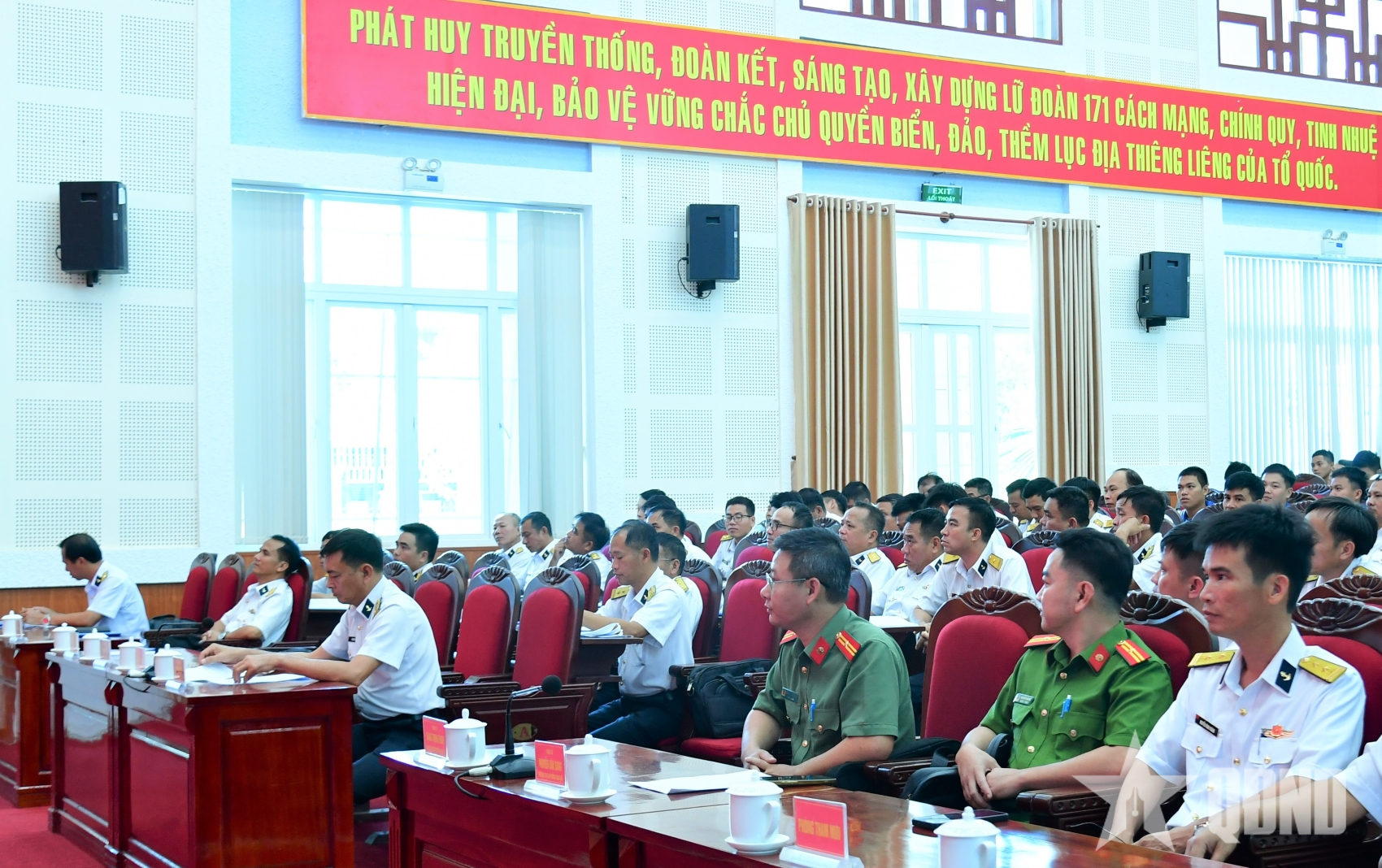 Lữ đoàn 171 (Vùng 2 Hải quân): Giúp cán bộ, chiến sĩ cập nhật kiến thức về an ninh chính trị, trật tự an toàn xã hội