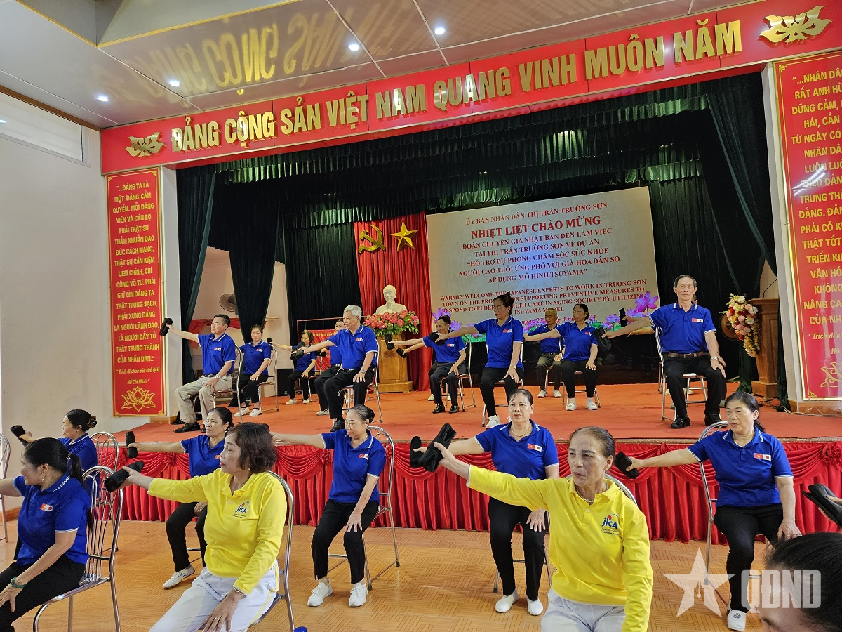 Mở hướng mới cho chăm sóc người cao tuổi