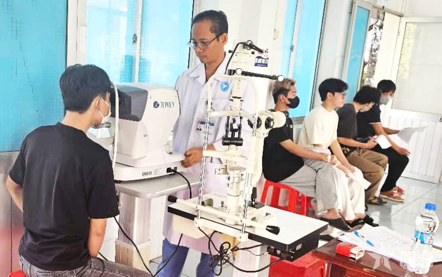 Cận thị có được nhập ngũ không?