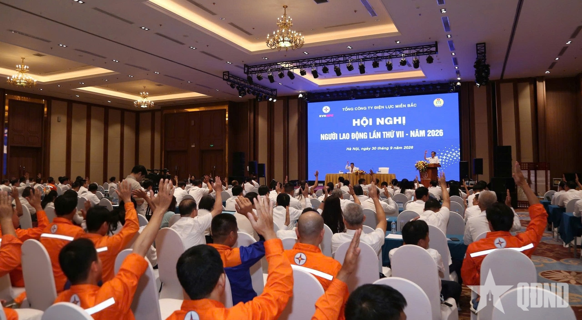 
EVNNPC: Phát huy dân chủ, chăm lo và bảo đảm quyền lợi người lao động