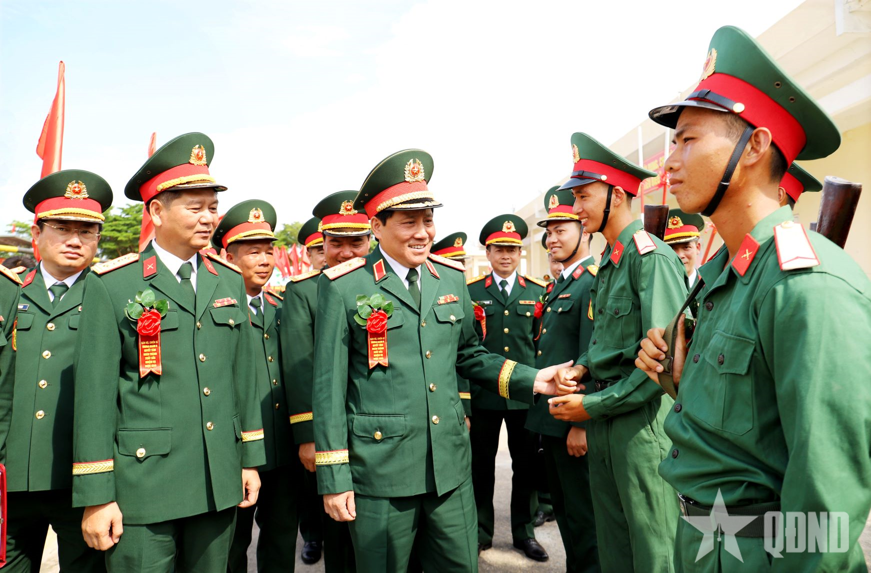 Phát huy truyền thống anh hùng, xây dựng Đảng bộ Quân khu 3 trong sạch, vững mạnh