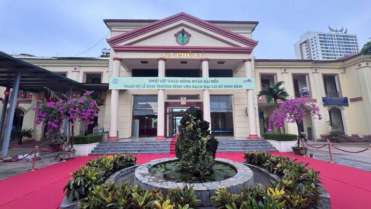 Bổ sung ga Phủ Lý vào hành trình đón, trả khách của tàu NA2 (Vinh - Hà Nội)