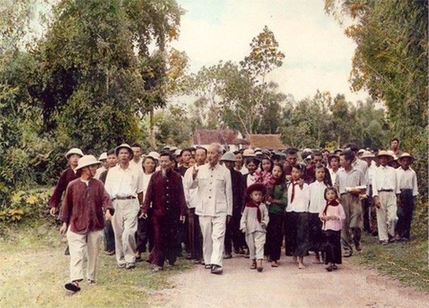 Khi học tập và làm theo Bác trở thành sức mạnh xây dựng Đảng tại Đảng bộ BIDV : Nghĩa tình có nguyên tắc - Kỳ 1: Khoảng trống sau những văn bản và “virus” sợ trách nhiệm