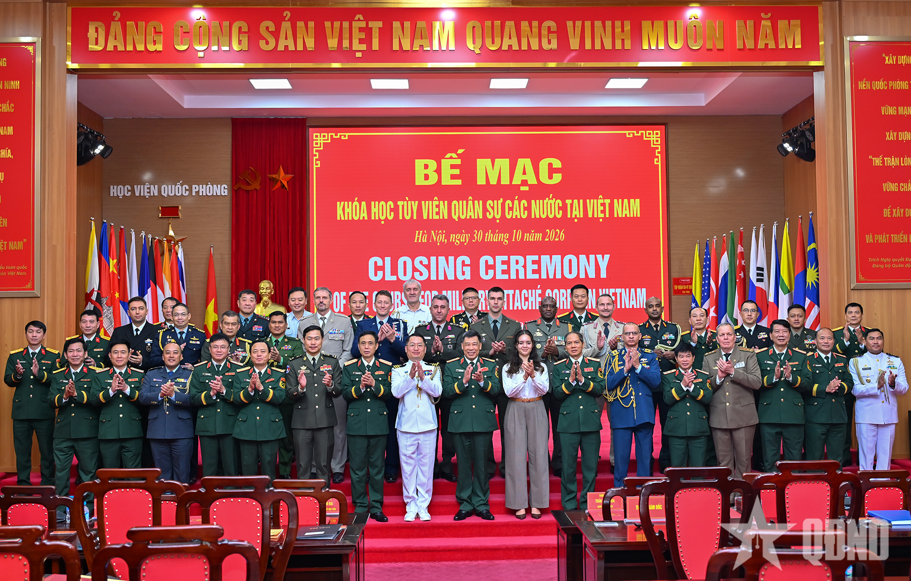 Học viện Quốc phòng bế mạc khóa học tùy viên quân sự các nước tại Việt Nam