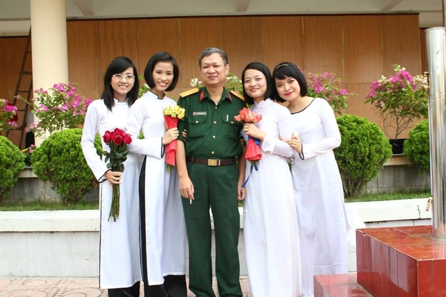 Người thầy 20 năm dạy học miễn phí