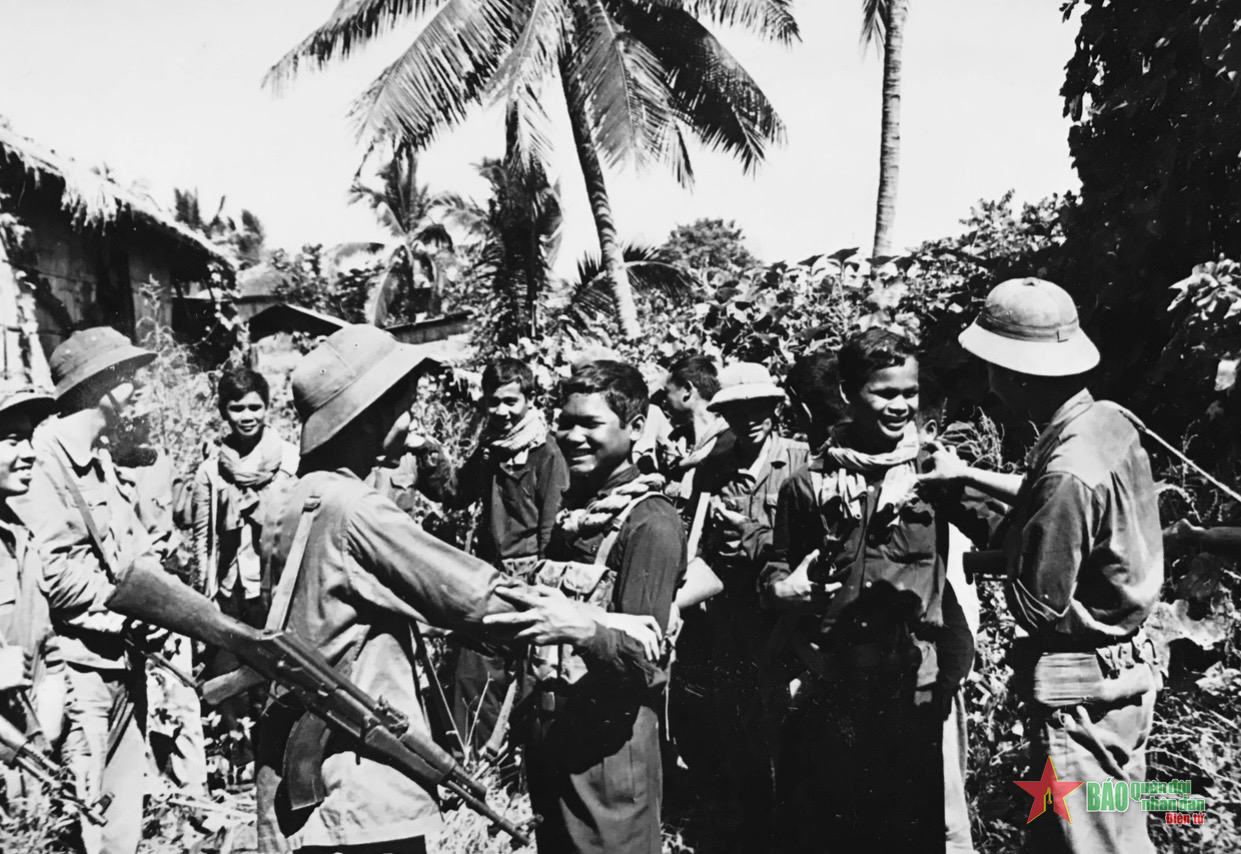 Đón Tết trên đất bạn