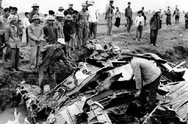 Đấu trí với “Pháo đài bay”