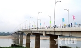 Đánh sập cầu Giao Thủy