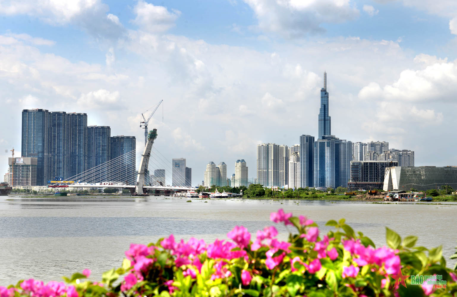 Thành phố thông minh và người “muôn năm cũ”