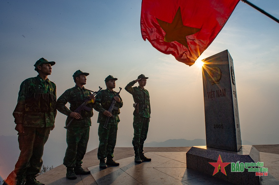 Khúc tráng ca mùa hoa ban