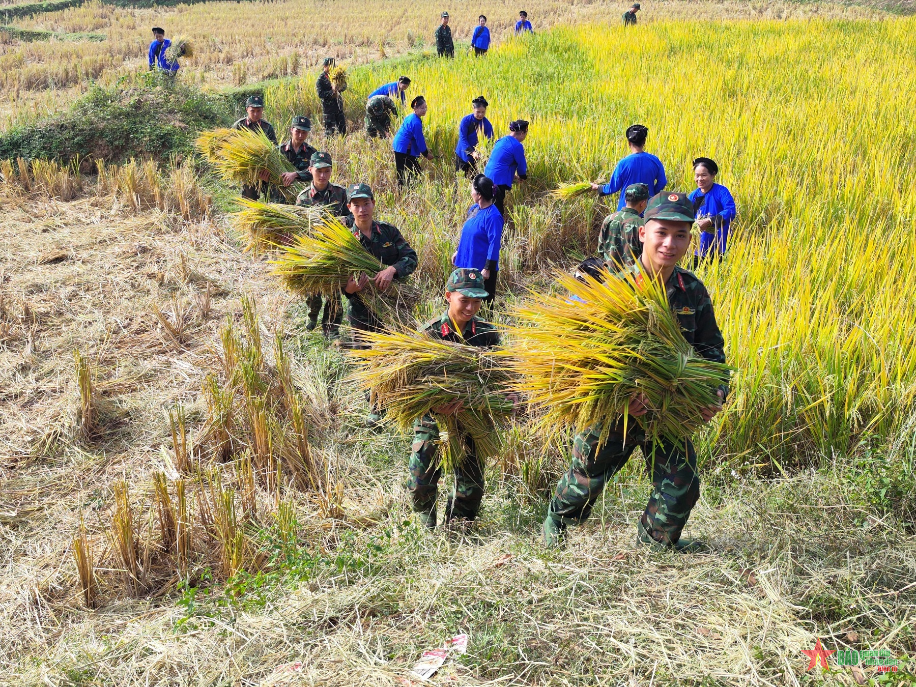 Cứ địa lòng dân