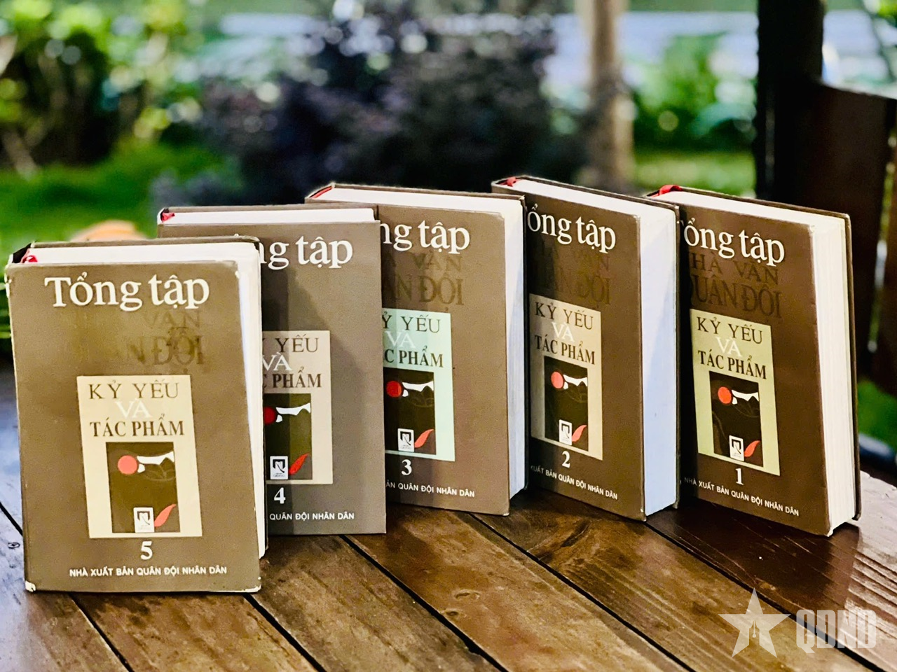 Nhà văn Mai Ngữ - một người hiền lặng lẽ