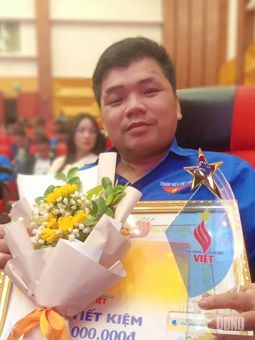 "Cây hoa rừng" đầy nghị lực