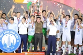 Xoay trục quyền lực V-League