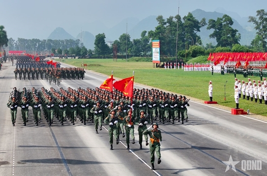 Đúng, đều, mạnh, đẹp!

