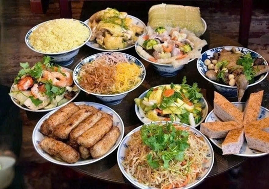 Cỗ truyền thống - tinh hoa của ẩm thực Bát Tràng


