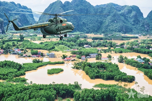 Bản lĩnh phi công Trung đoàn 916    

