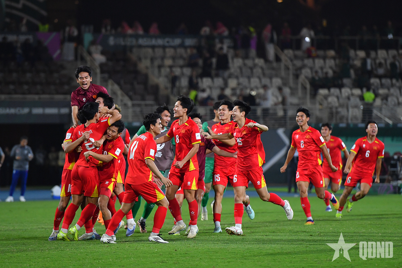 Lấp lánh ánh vàng