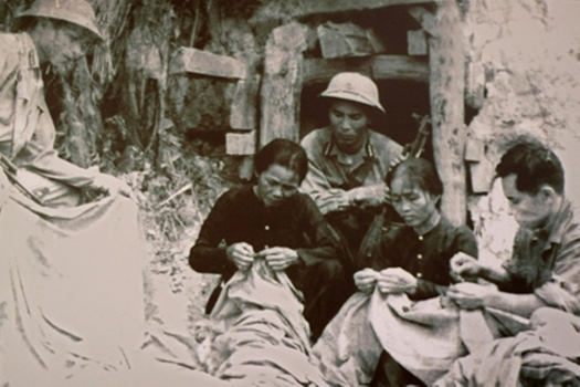 Quân dân đoàn kết là đường thành công!