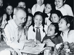 Trí tuệ, đạo đức và ánh sáng soi đường