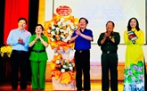 Nghệ sĩ Bích Liên "ba giỏi"

