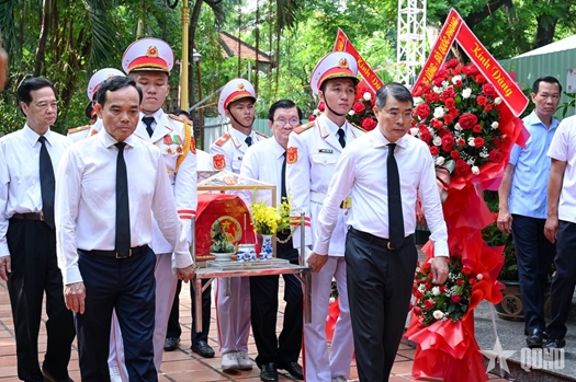 Chạy đua với thời gian

