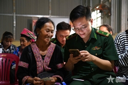 Tiếp sức chuyển đổi số nơi biên giới