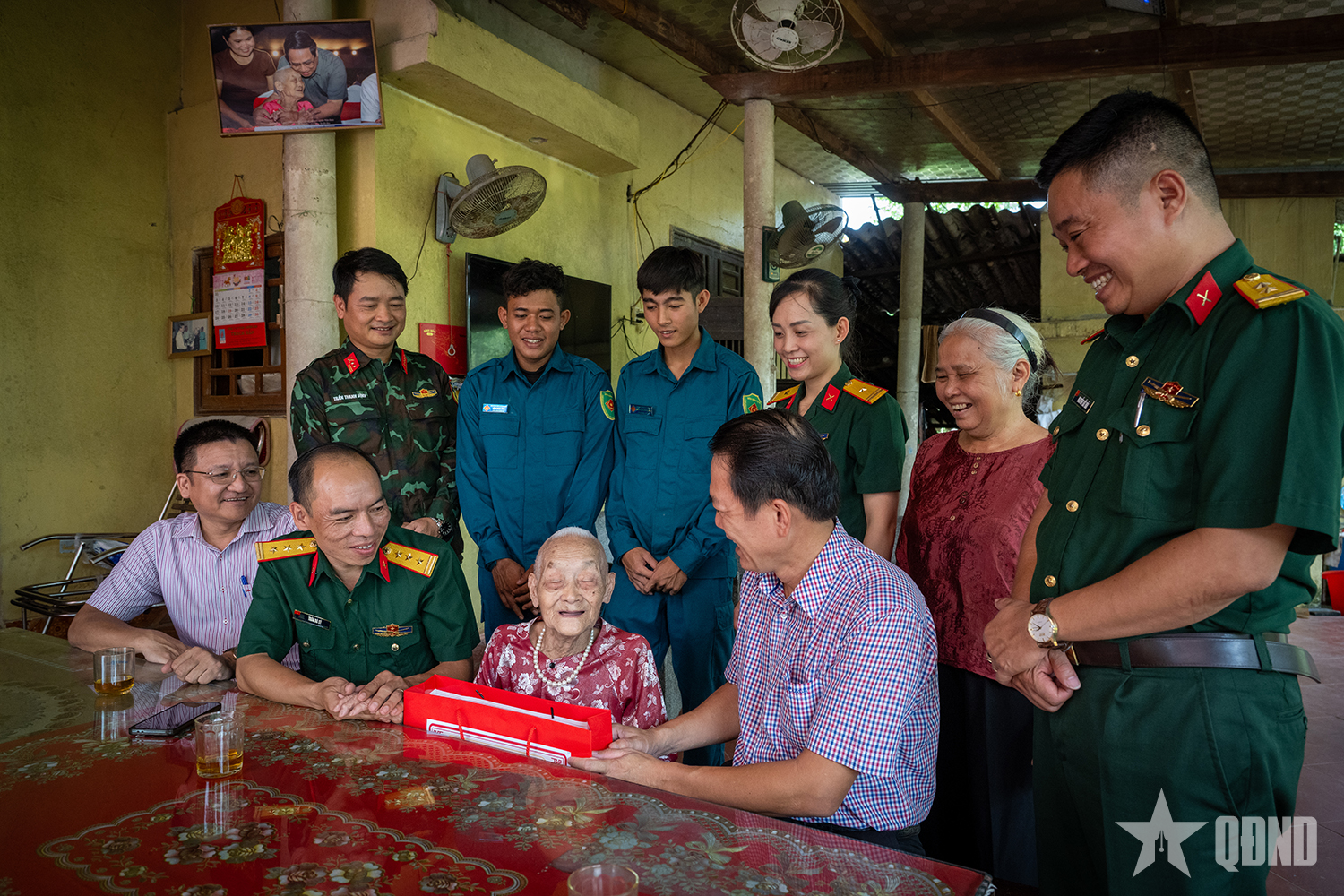 Một đời mẹ, muôn đời Tổ quốc