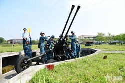 Nơi ươm những “hạt giống đỏ”