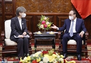 越南国家主席阮春福会见日本医学教育（越南）有限公司总裁Kusumi Mari
