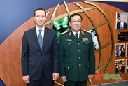越南国防部领导人在美国和联合国举行双边会晤