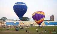 山西市第一届国际热气球节开幕