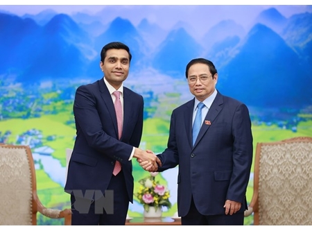 越南政府总理范明政会见印度阿达尼港口和经济特区有限公司首席执行官