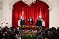 新加坡总统宣誓就职
